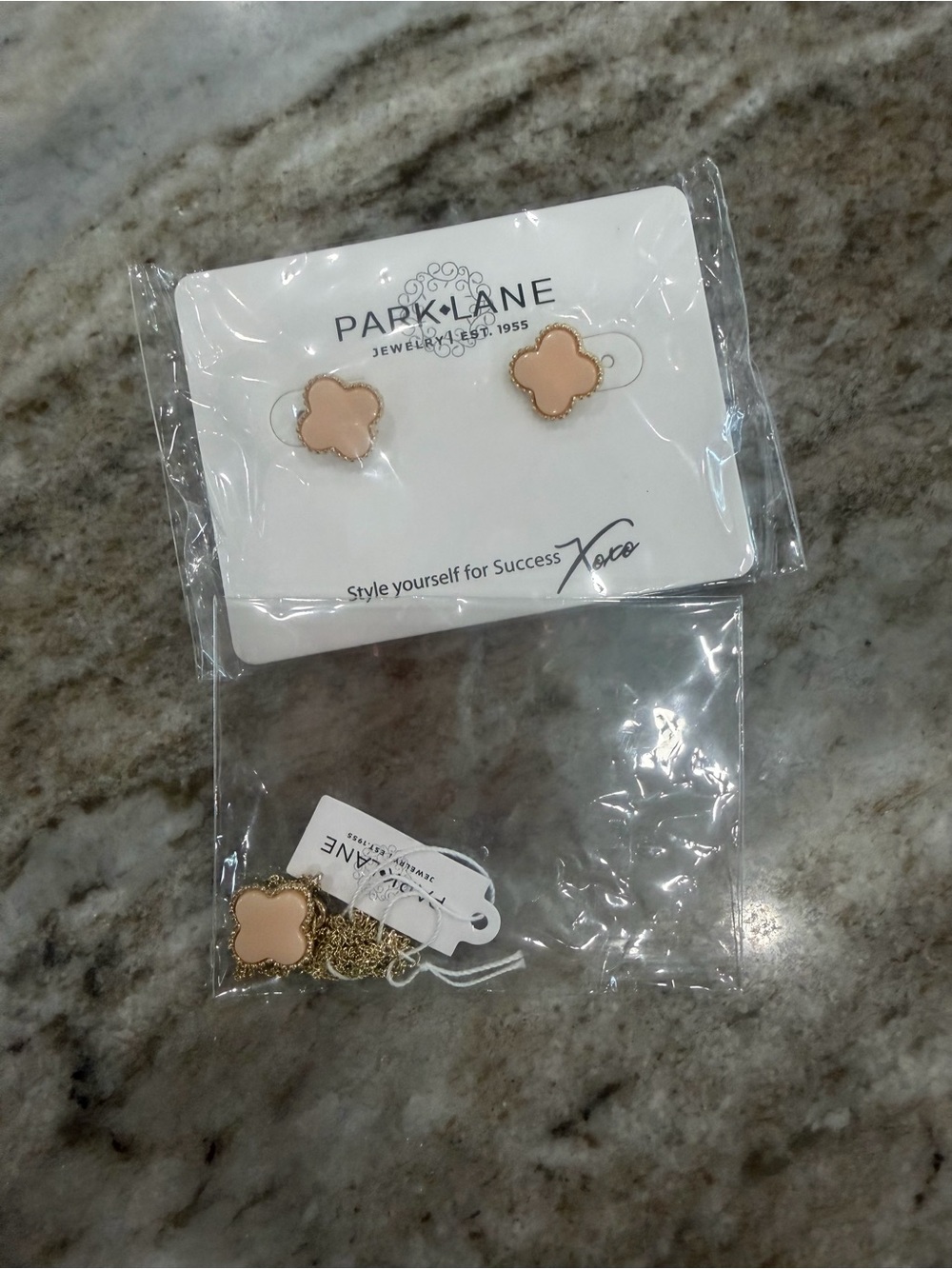 Park Lane Peach Clover Stud Earrings and Pendant Set